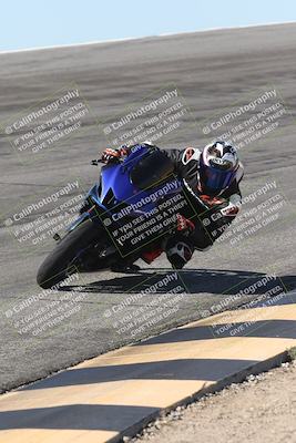 media/Oct-13-2025-Moto Forza (Mon) [[a66d839500]]/4-C Group/Session 2 (Bowl)/